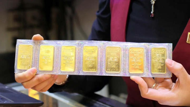 Giá vàng trong nước tăng mạnh ngược chiều thế giới